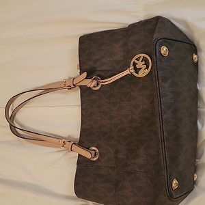 Michael Kors tote
